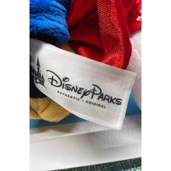 Disney MICKEY 2017 Fantasia plush - Picture 8 of 9